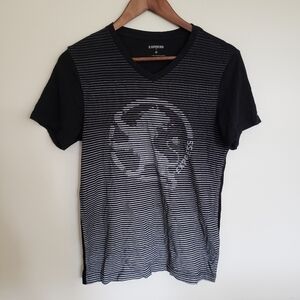 Express Y2K Lion Graphic T-Shirt Black Gray Stripe XS